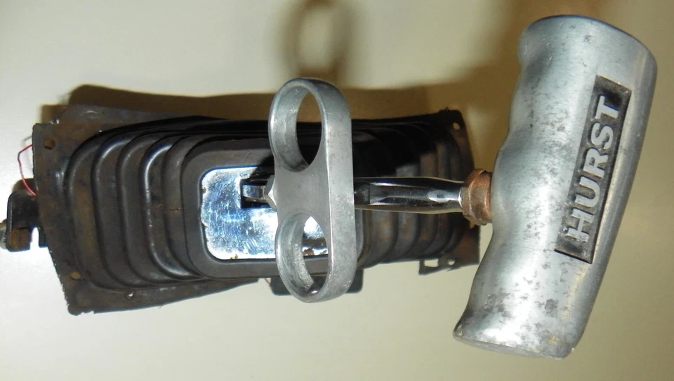 ORIGINAL HURST V MATIC RATCHET AUTOMATIC SHIFTER CAMARO CHEVELLE CUDA CHALLENGER - Image 4 of 4