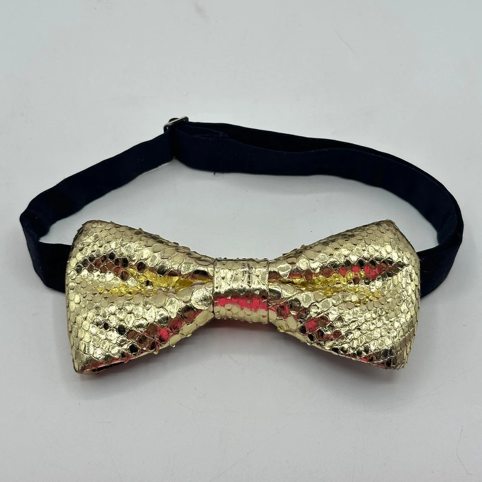 Галстук-бабочка CHRISTOPHER CHAUN золотистый металлик змеиная кожа авангард - Изображение 3 из 4