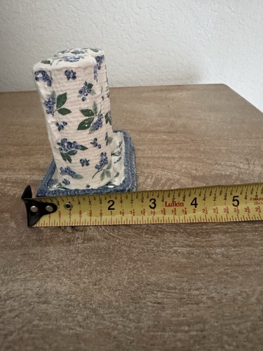 Global Design Cornflower Blue Salt & Paper Shaker Set - Picture 6 of 14