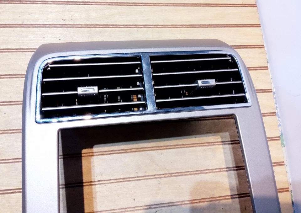 2007 Lincoln MKX Duel Climate Control, Heated & Cooled Seats With Trim OEM - Image 4 of 4