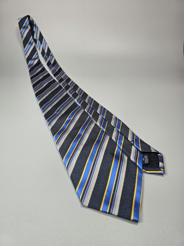 BURBERRY Men's 100% Silk Tie 3.75" x 58" Striped Navy Blue Yellow Made In Italy - Picture 4 of 10