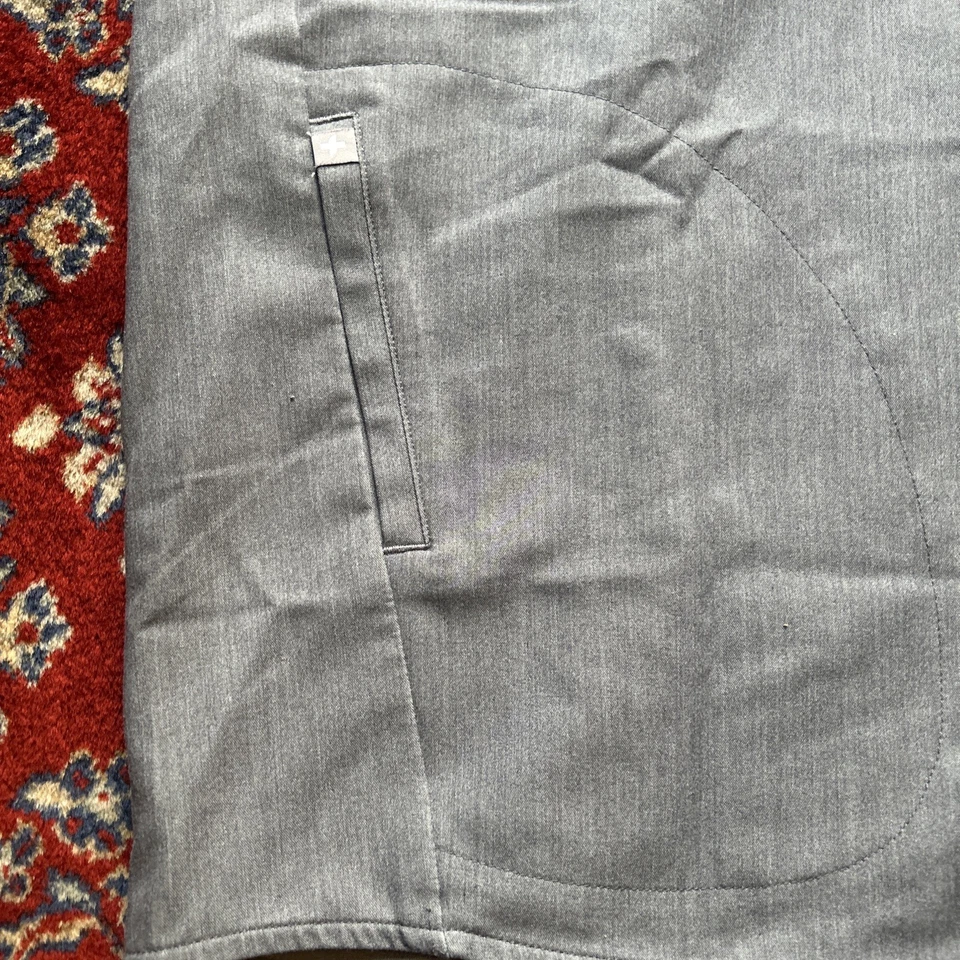 Figs Technical Collection 2 Piece Set Solid Gray Color Joggers & Scrub Top L - Image 3 of 4