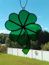 SHAMROCK IRISH VINTAGE STAINED GLASS SUNCATCHER COPPER MEDAL ART ST PATRICKS DAY