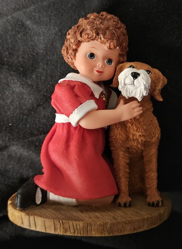 Madame Alexander Little Orphan Annie & Sandy Figurine E2/258 No BOX