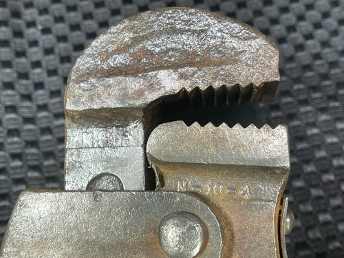 Vintage J. P. DANIELSON Co. 10" Adjustable Pipe Wrench Jamestown NY USA IN1090WJ - Picture 6 of 8