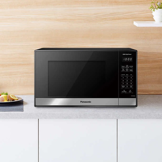 Panasonic NNSB428S 0.9cu.ft. Microwave Oven Black Stainless Steel