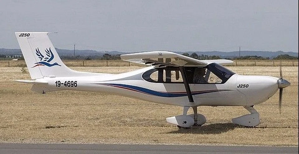 Jabiru J-250 Ligero Deportivo Construido en Casa Avión Escritorio Madera Modelo Envío Gratuito Regular Foto 3 de 3