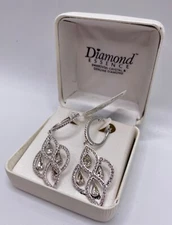 Diamond Essence Sharvoski White Crystal With Diamond