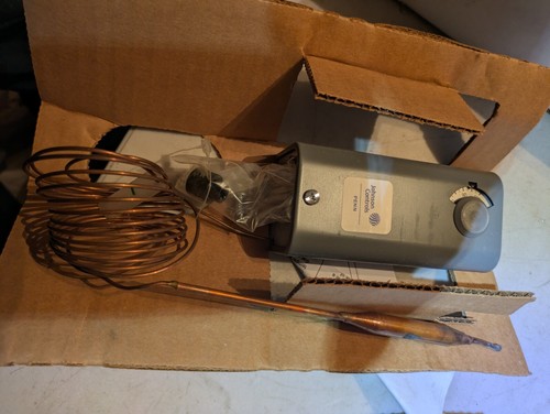Johnson Controls A19ABC-24C Line Volt Mechanical Thermostat New in Box