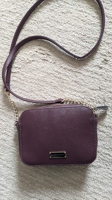 NEW YORK & CO. SMALL OVER THE SHOULDER BAG==PREOWNED