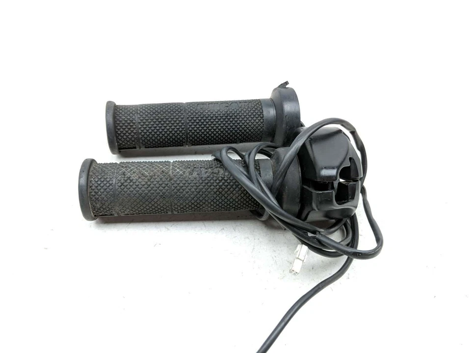 Tubo de acelerador y empuñaduras 10-18 Ducati Multistrada 1200 Foto 2 de 4