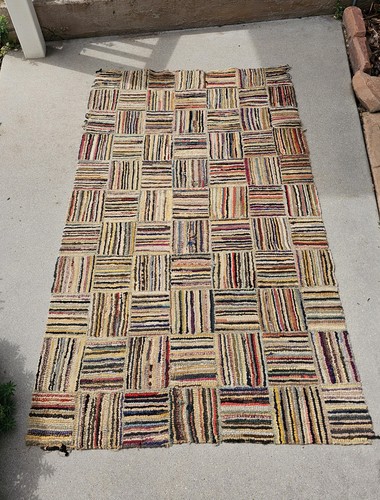 Antique American Hooked Rug Late 1800s Early 1900s Folk Art - Picture 2 of 24