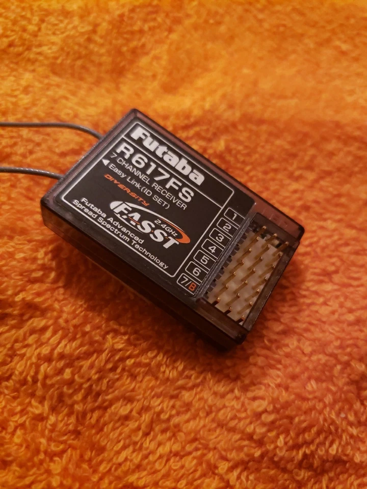 Futaba Receiver - 7 Channel R617FS FASST technology Rx - Light Use - JT25 - Image 4 of 4