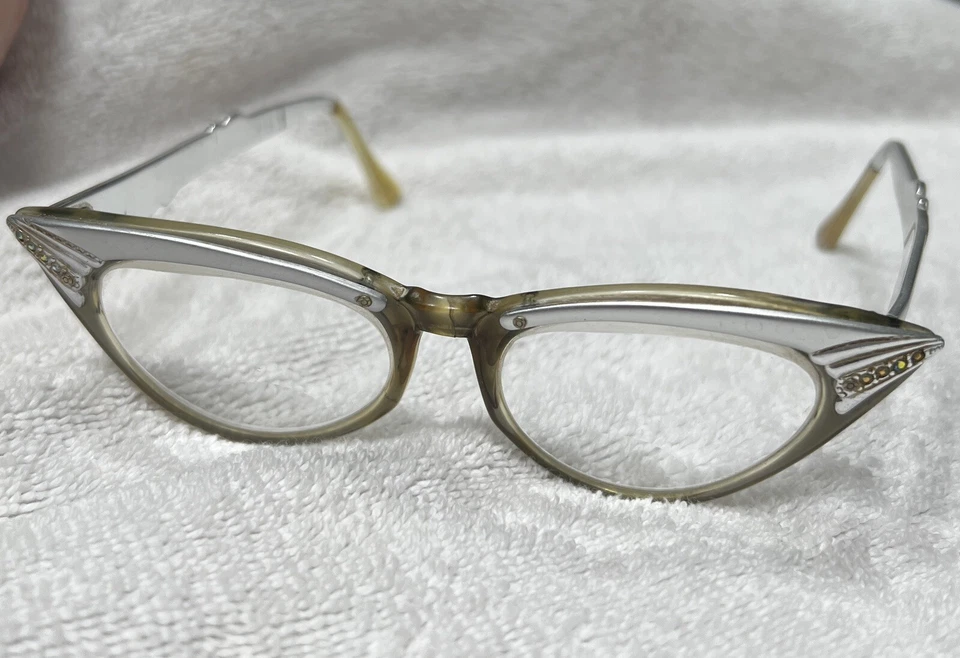 Marcos de gafas ojo de gato vintage Foto 3 de 4