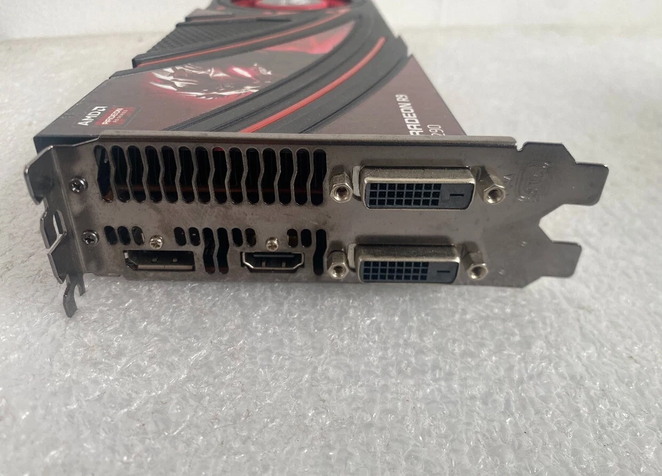 Sapphire Radeon R9 290 4G GDDR5 102-C67111-00-AT PCI Express 3.0 x16 Video Card - Image 3 of 4