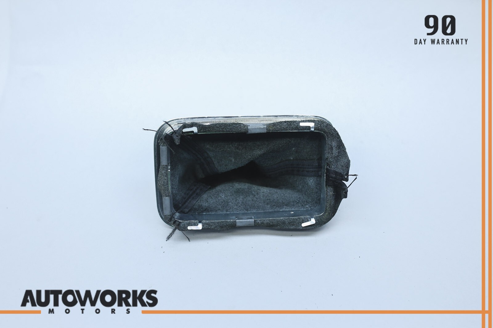 08-12 Maserati Quattroporte M139 Automatic Transmisssion Shifter Boot Trim OEM