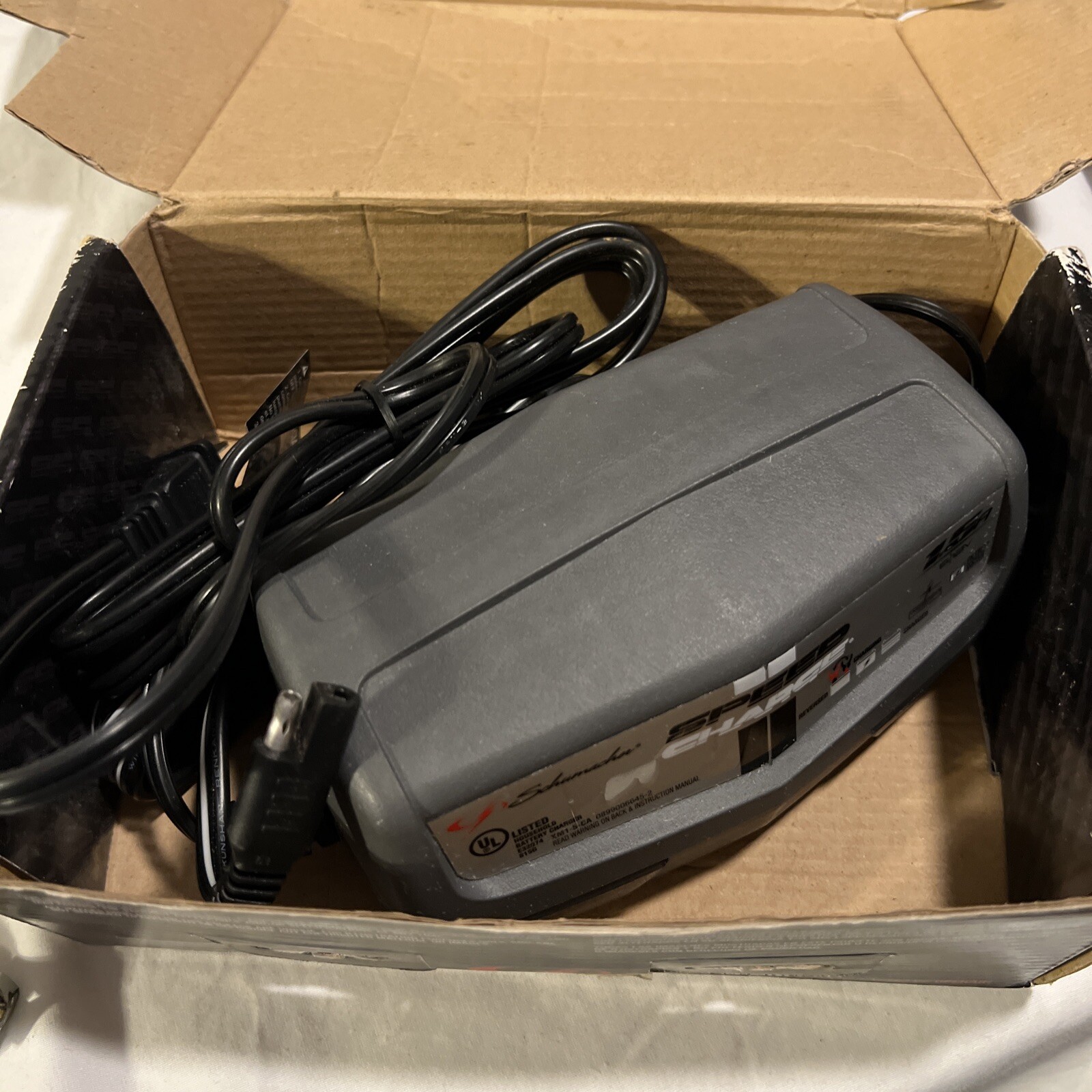 Schumacher Xm15ca 1.5 Amp Trickle Charger Battery Maintainer 6v or