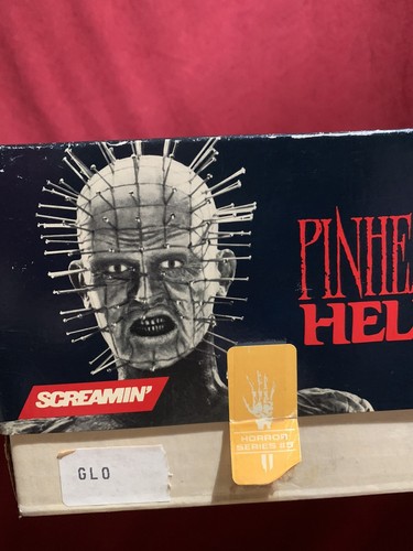 Pinhead Cenobite Hellraiser Model Kit 1989 Screamin GLOW - RARE EDITION - Picture 2 of 12