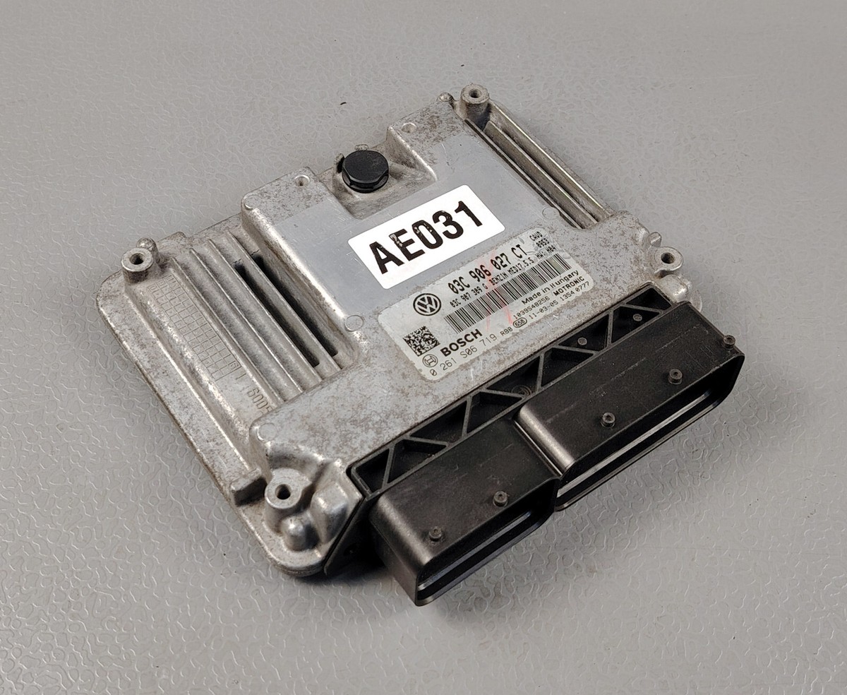 VW Golf VI Scirocco CAVD 1.4 TSI ENGINE CONTROL MODULE ECM