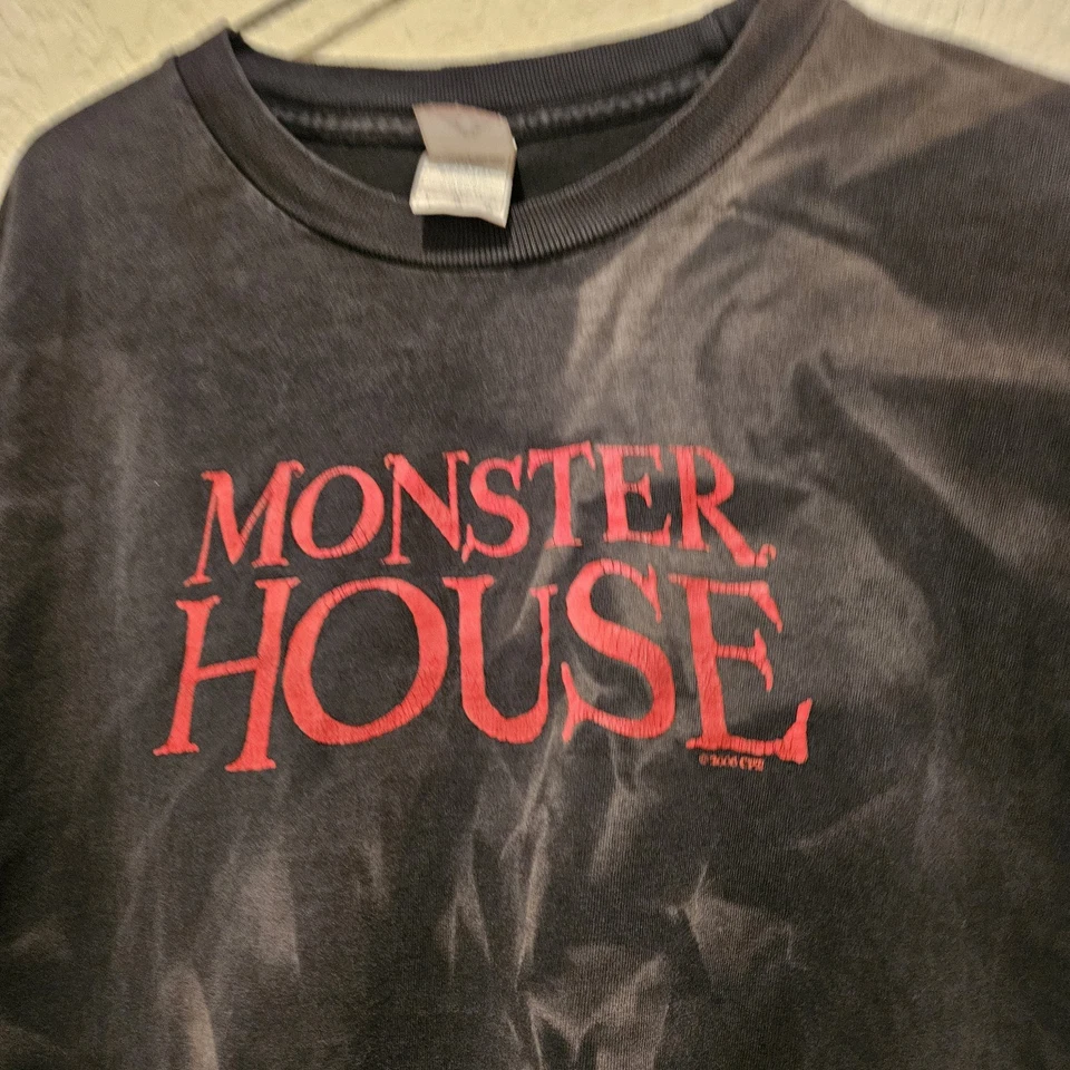 Monster House y2k vintage sun faded movie horror halloween Tee Shirt Size L - Image 2 of 4
