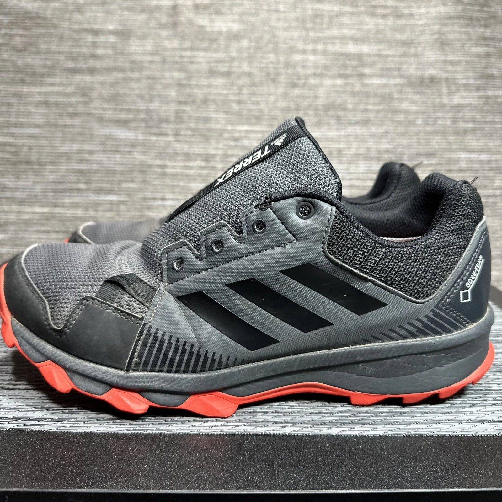 Adidas Terrex Tracerocker GTX Trail Running Shoes Graphite Grey CM7596- Mens 8.5