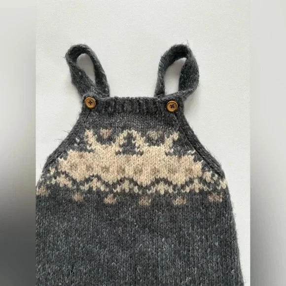 Серый вязаный комбинезон Zara для мальчика девочки размер 9-12 месяцев для ребенка ясельного возраста унисекс - Изображение 2 из 4