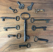 Lot of 12 Various Ramdonized Antique/Vintage Skeleton Type Keys Crafts/Steampunk
