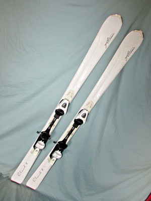 Atomic CLOUD 8 women's all mtn skis 151cm w/ Atomic XTL 9 adjustable bindings ~~