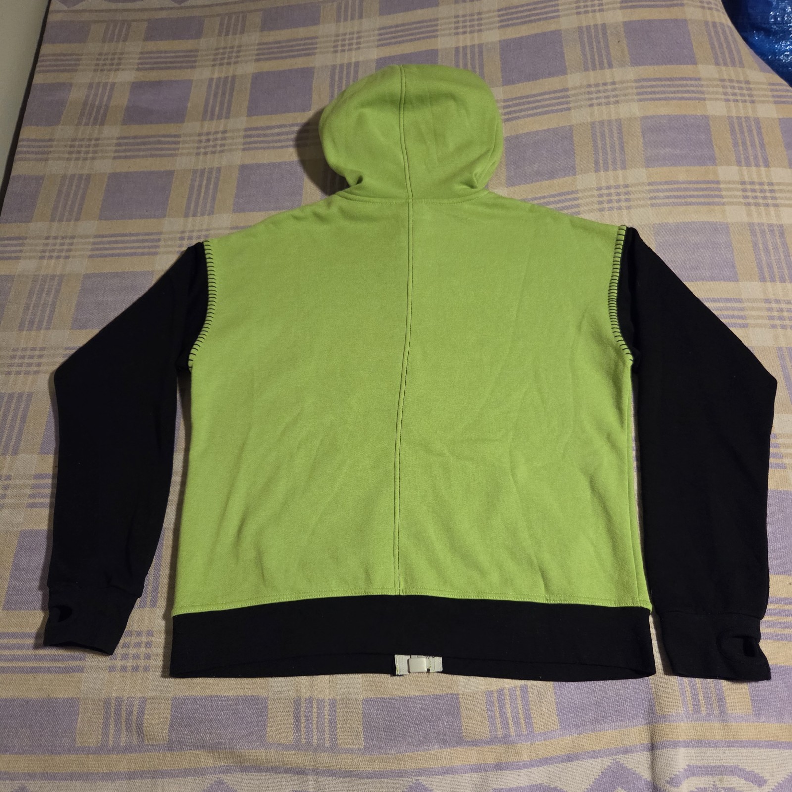 Picture 4 of 11