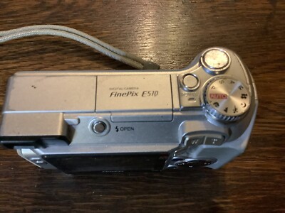 Fujifilm E510 5.2 Mega Pixels Digital Camera For Parts Or Repair