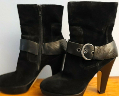 Nine West Black Suede Zippered Stack High Heel Boots Buckle accents 5M EUC