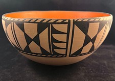 Santo Domingo Pueblo dough bowl by Pedro Lovato