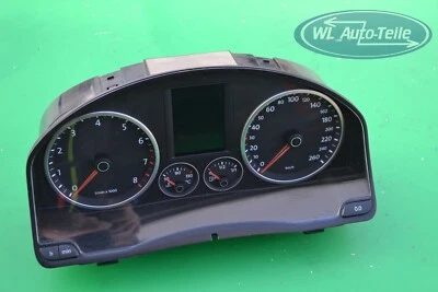VW Tiguan  Original Kombiinstrument Tacho Benzin 5N0920870C - Bild 1 von 2