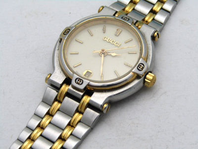 【在庫処分】セール1万円均一　稼働　OLD GUCCI 9000L レディース 稼働 GUCCI 9000L レディース腕時計 外装超音波洗浄済 新品電池
