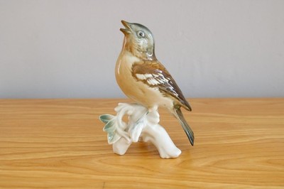 Porzellan-Vogel  Figur  Karl Ens Volkstedt/Rudolstadt Thüringen beschädigt