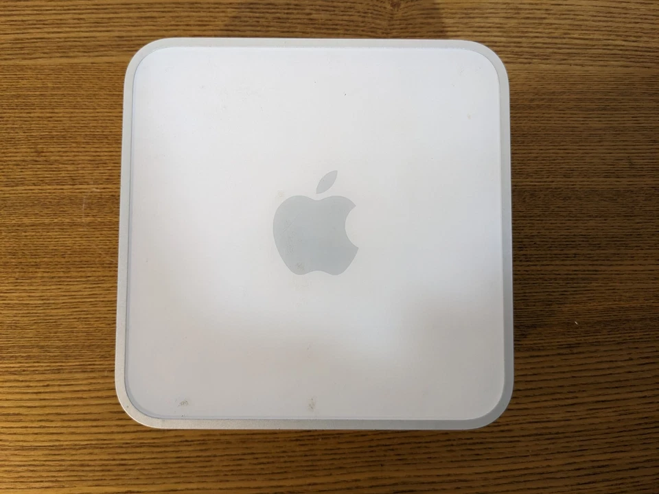 APPLE Mac Mini A1283 - Intel C2D @2GHz - 8GB RAM - 320GB HDD (NO OS) - Image 2 of 4