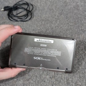 Nintendo 3DS Cosmo Black Console System w/ Charger, Tested! US Model No Stylus