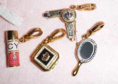 Juicy Couture Gold & Perlen Kosmetikspiegel Charm - YJRU 1506 - NEU  