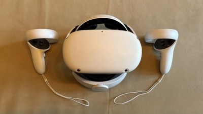 EXCELLENT Meta Quest 2 White 64gb + BOBOVR M2 + Controllers