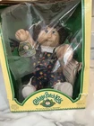 1983 Coleco Cabbage Patch Kids Girl In Rare Flower Overalls. HM 2 Brown/Brown