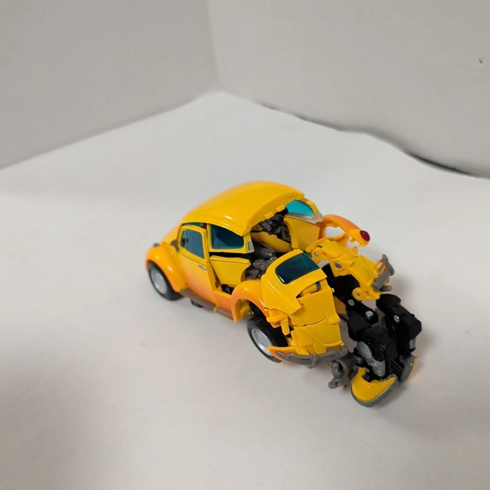 Transformers Masterpiece MPM-7 Bumblebee Volkswagen Missing Head - Image 2 of 4