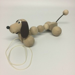 pull along sausage dog