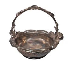 Antique Middletown Plate Co Fruit Bowl Quadruple Plated #1868 Hard White Metal