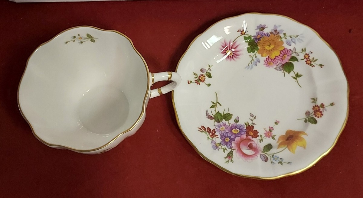 Royal Crown Derby Poises XLIII English Bone China Tea Cup & Saucer