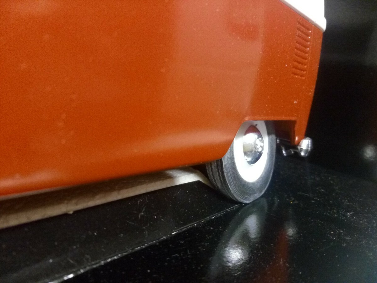 N°R13A VOLKSWAGEN COMBI T1 VITRÉ ET SA CARAVANE ERIBA PUCK