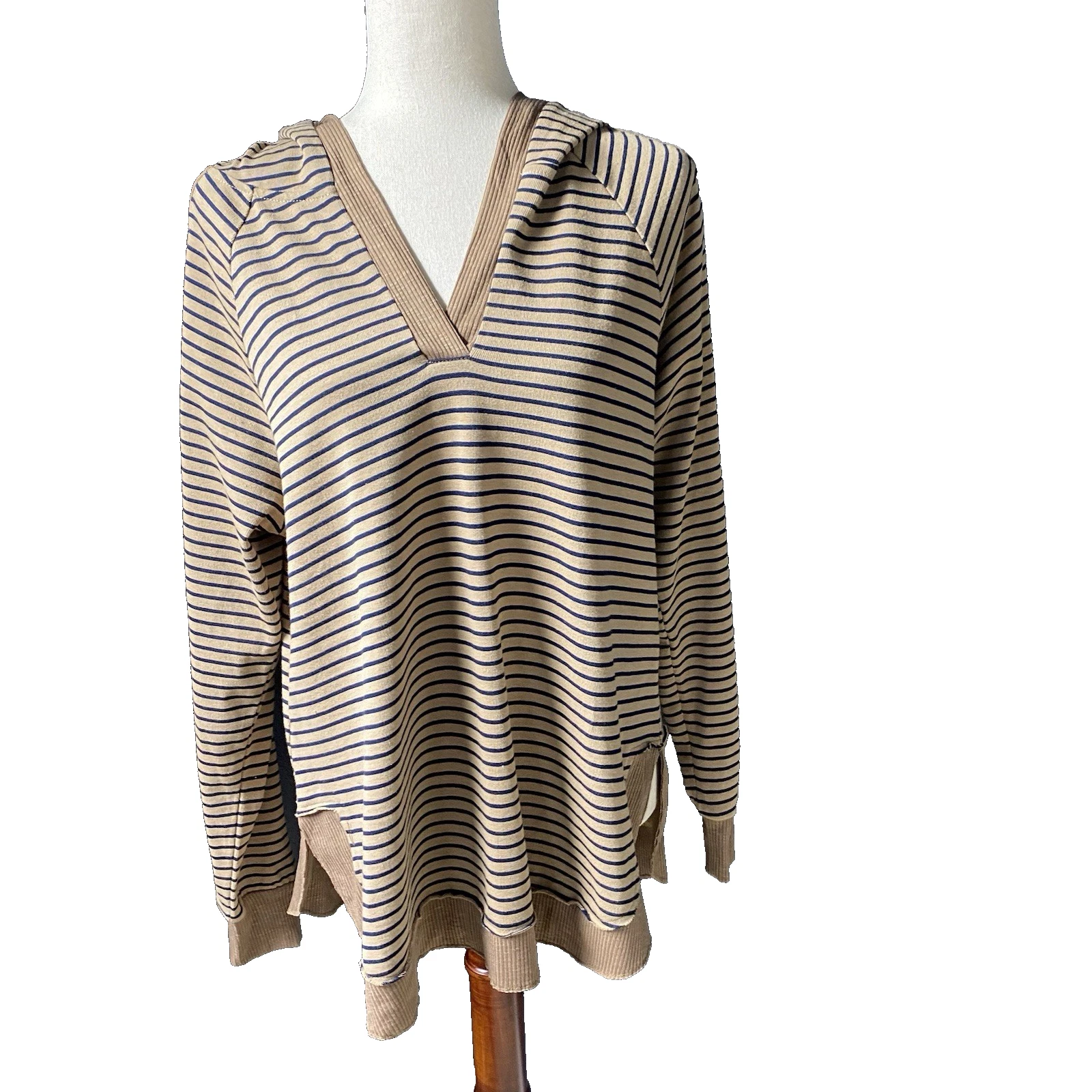 Doe & Rae Striped Hooded Pullover M Mocha Long Sleeve Lightweight Travel Beach