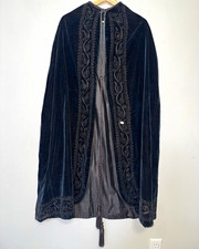 Vintage Black Velvet Cape Cloak Gothic Vampire Halloween Cosplay Theatre Costume
