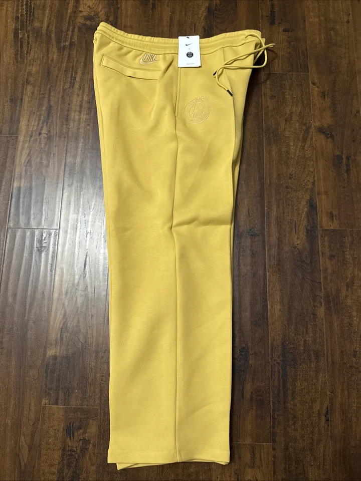 Calça masculina nova com etiquetas Nike PSG Tech fleece sob medida empilhada perna reta FQ7796 L. F3 - Imagem 3 de 4