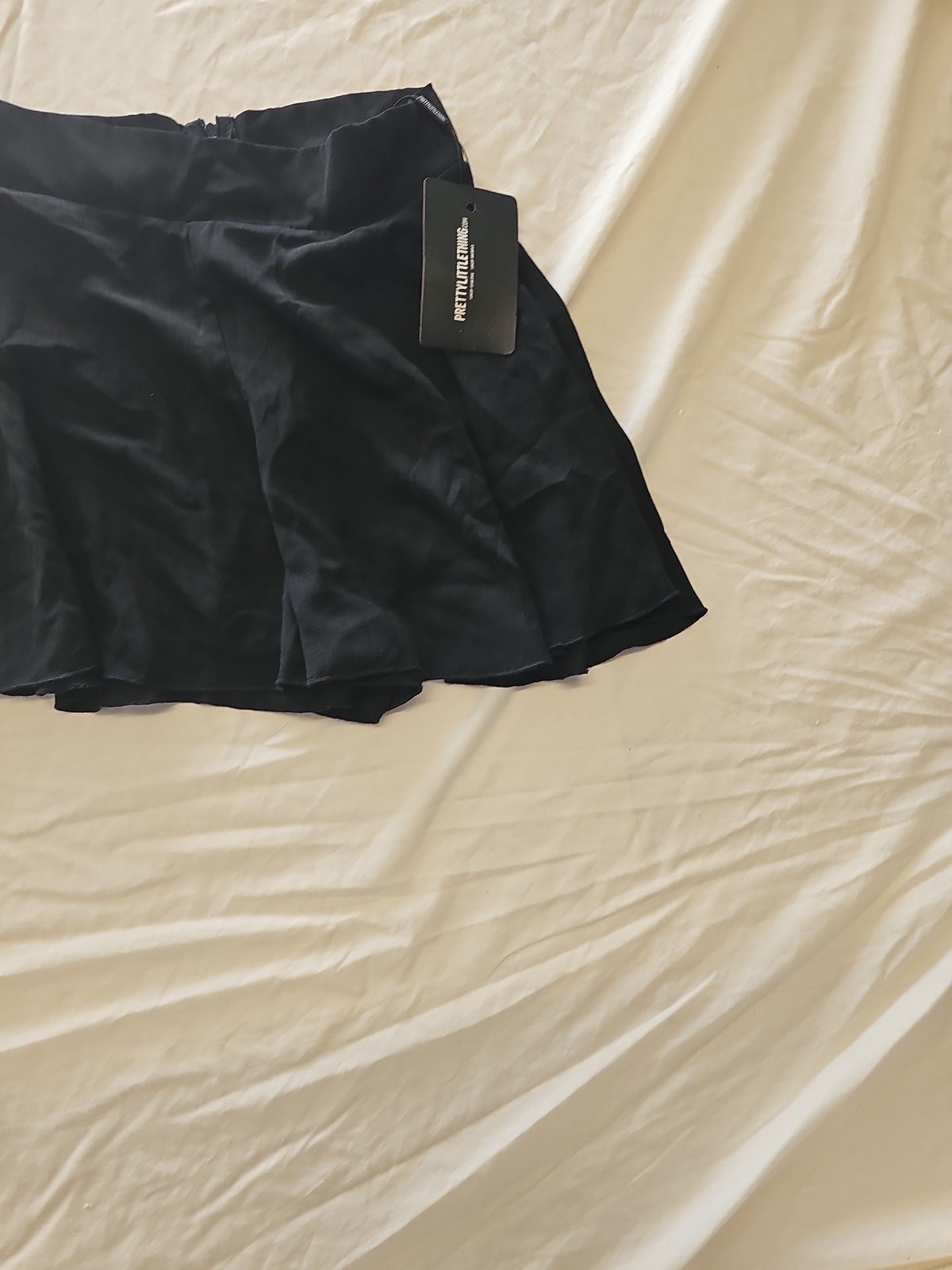 New with Tags PrettyLittleThing Black Skater Skirt image 4