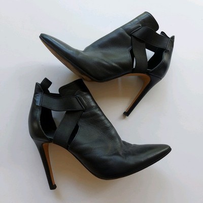 Vanessa Bruno Black Leather Shoes (Cutout Ankle Boots)   Size 37